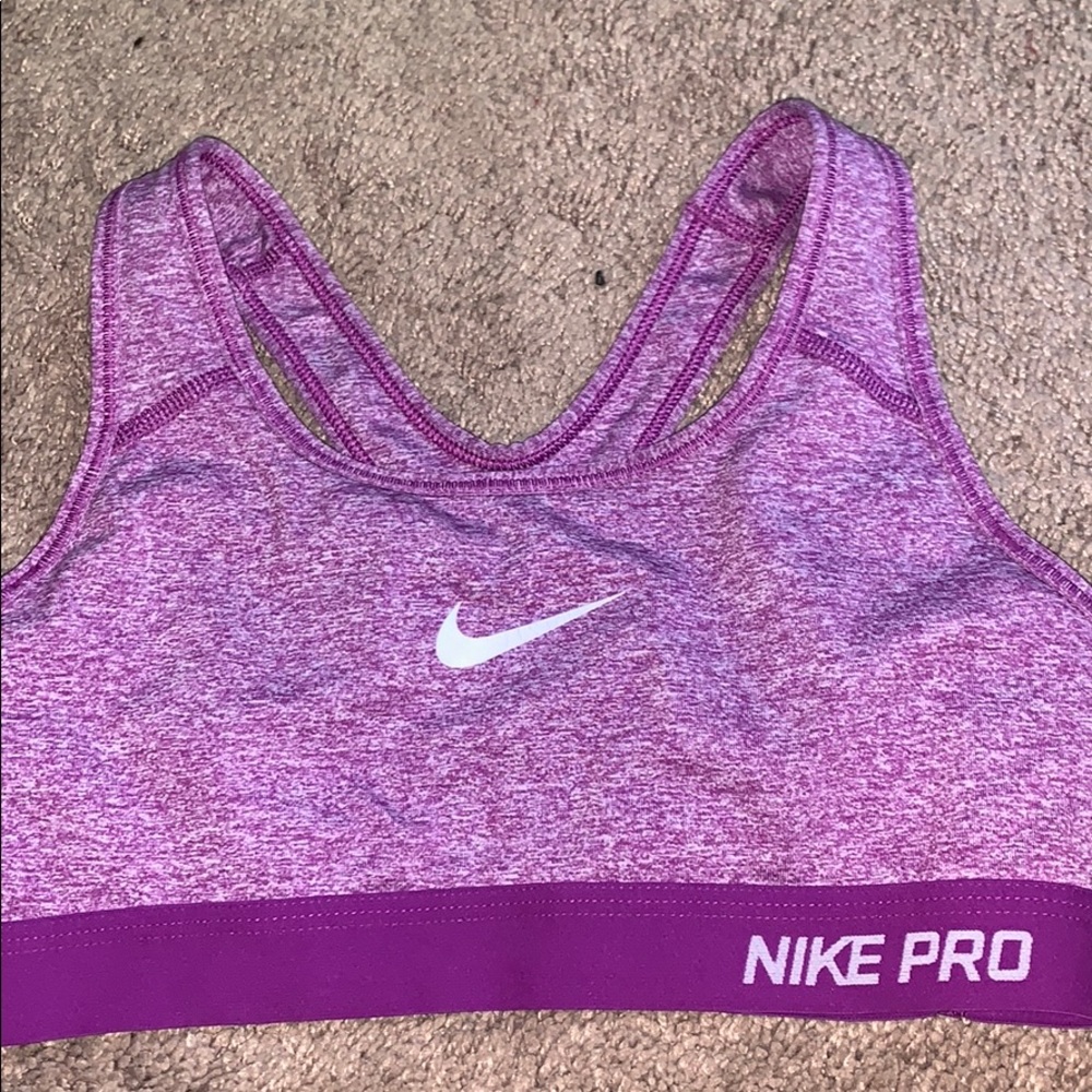 Sports bra